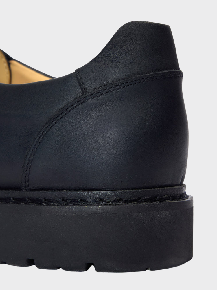 Summit Derby Black